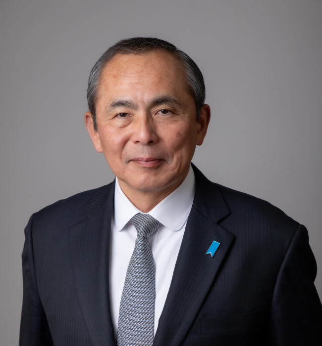 岡島 晴実